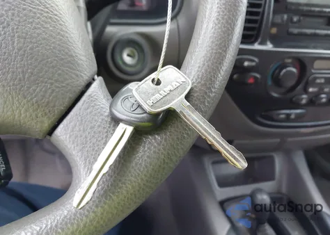 2003 Toyota Sequoia Sr5 V8 from USA, damaged, VIN 5TDBT44AX3S166960